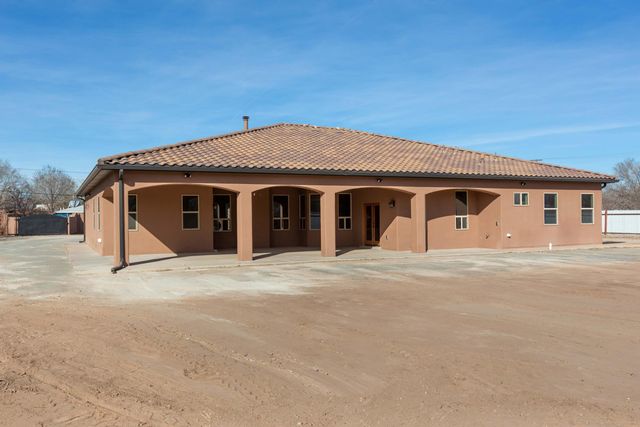 1202 Gabaldon Road NW, Albuquerque, NM 87104