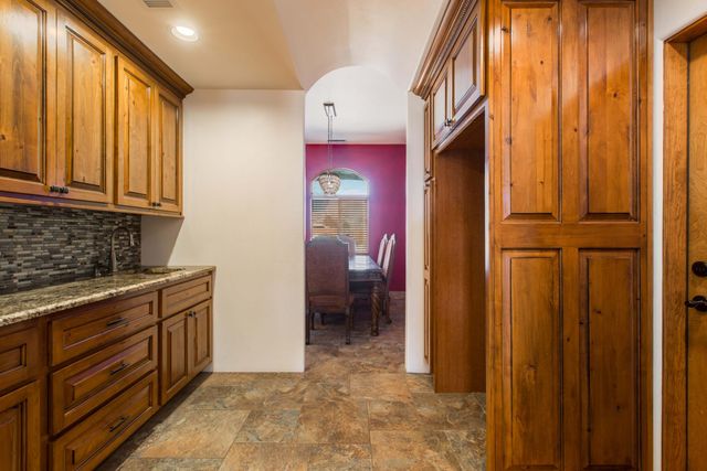 1202 Gabaldon Road NW, Albuquerque, NM 87104