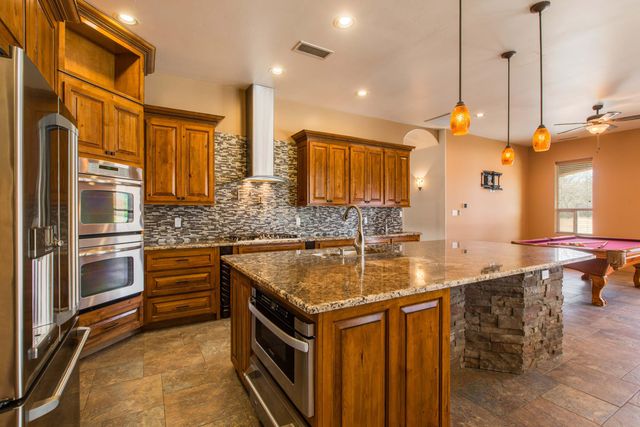 1202 Gabaldon Road NW, Albuquerque, NM 87104