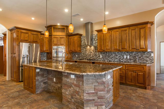 1202 Gabaldon Road NW, Albuquerque, NM 87104