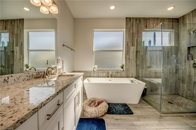 1448 SW 1st ST, Cape Coral, FL 33991