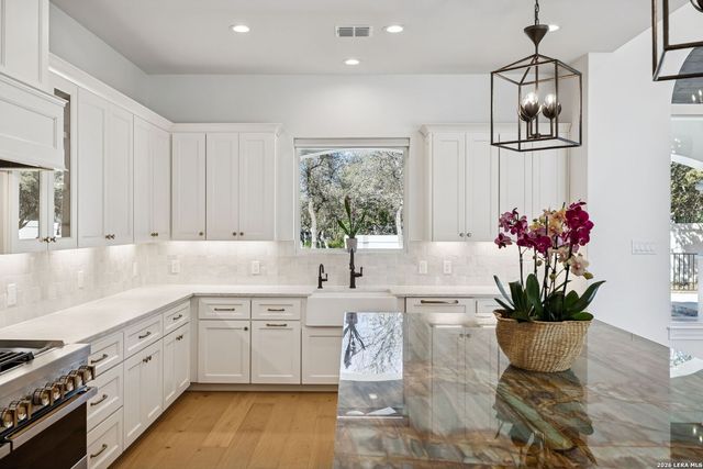 7006 Bluff Run, San Antonio, TX 78257