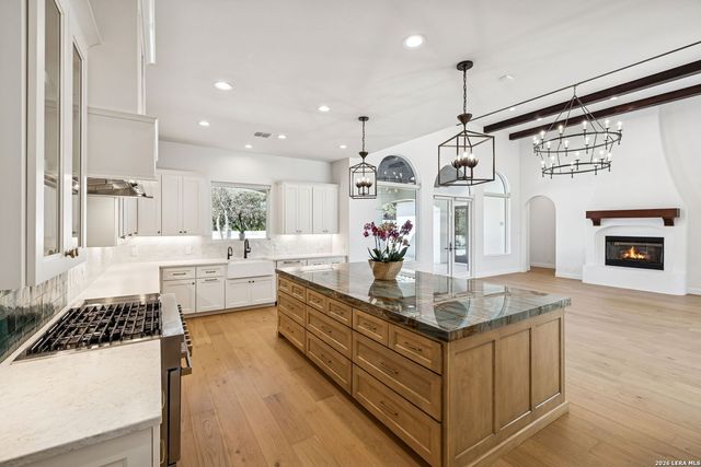 7006 Bluff Run, San Antonio, TX 78257