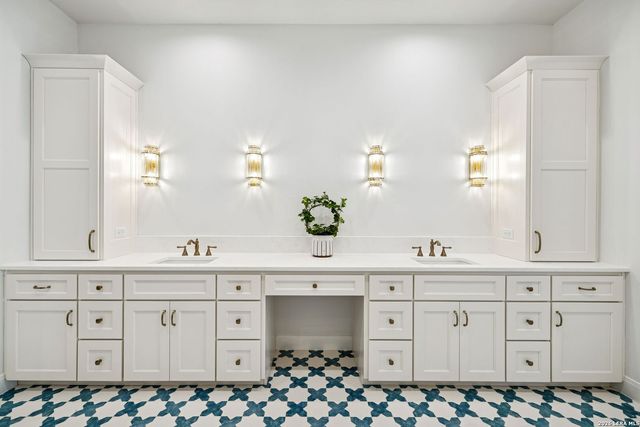 7006 Bluff Run, San Antonio, TX 78257