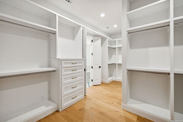 7006 Bluff Run, San Antonio, TX 78257