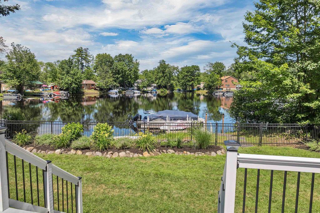 8 Nancy Drive, Belmont, NH 03220