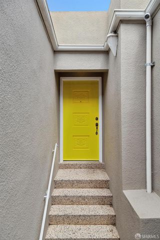 208 Harkness Avenue, San Francisco, CA 94134