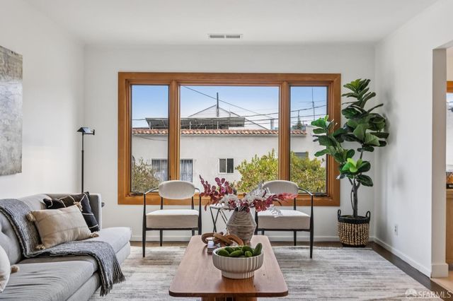 208 Harkness Avenue, San Francisco, CA 94134