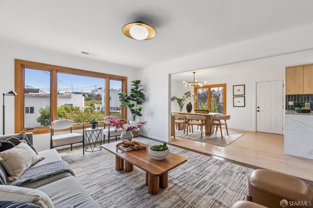208 Harkness Avenue, San Francisco, CA 94134