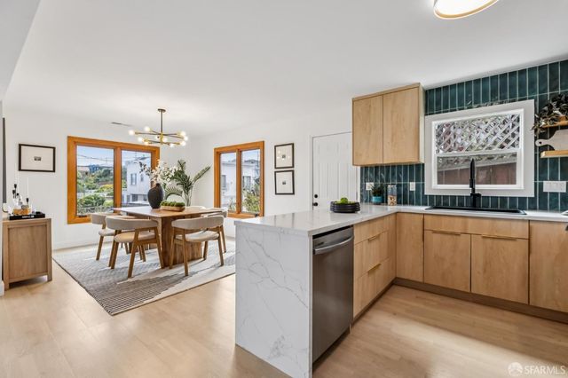 208 Harkness Avenue, San Francisco, CA 94134