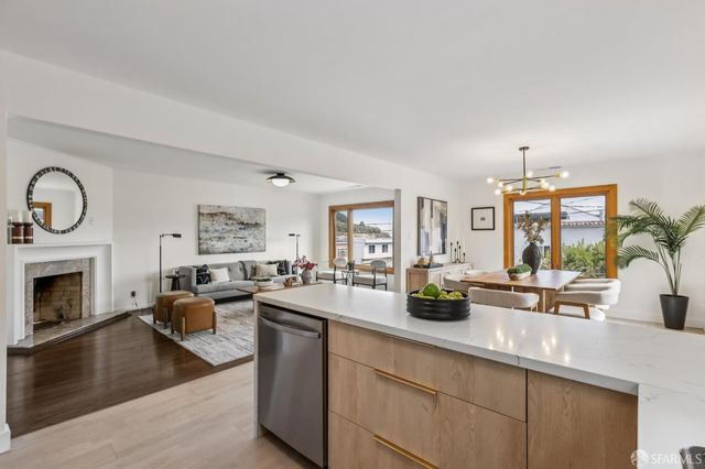 208 Harkness Avenue, San Francisco, CA 94134