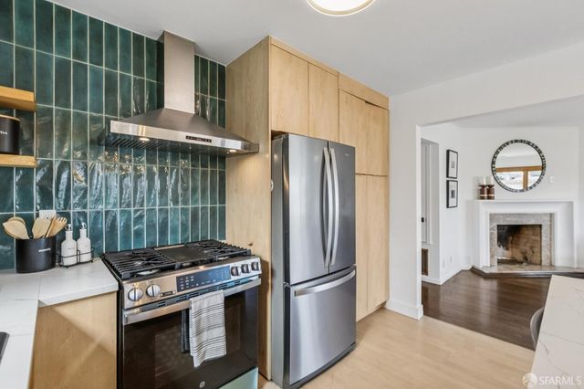 208 Harkness Avenue, San Francisco, CA 94134