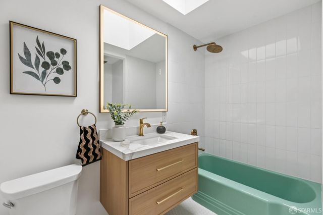 208 Harkness Avenue, San Francisco, CA 94134