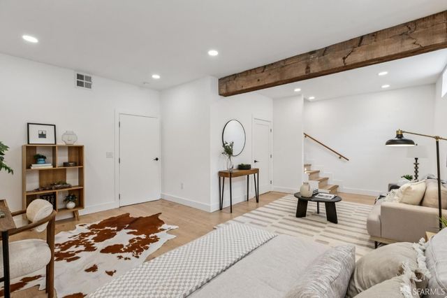208 Harkness Avenue, San Francisco, CA 94134