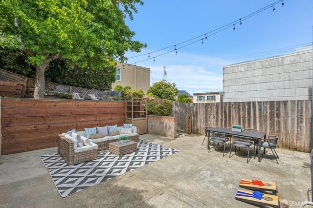 208 Harkness Avenue, San Francisco, CA 94134