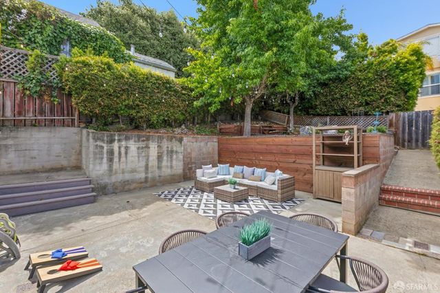 208 Harkness Avenue, San Francisco, CA 94134