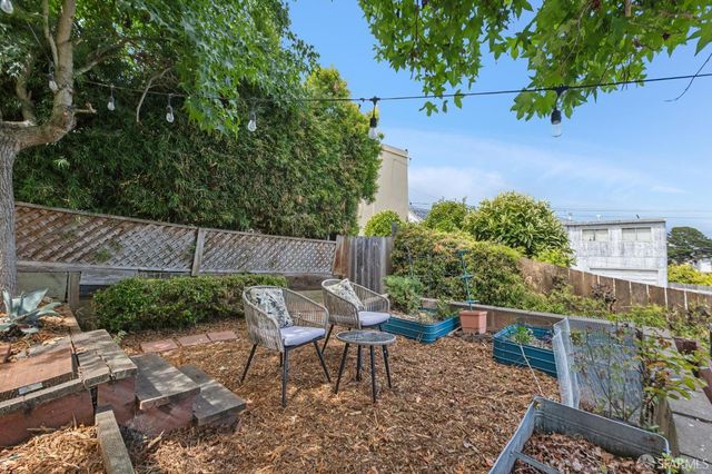 208 Harkness Avenue, San Francisco, CA 94134