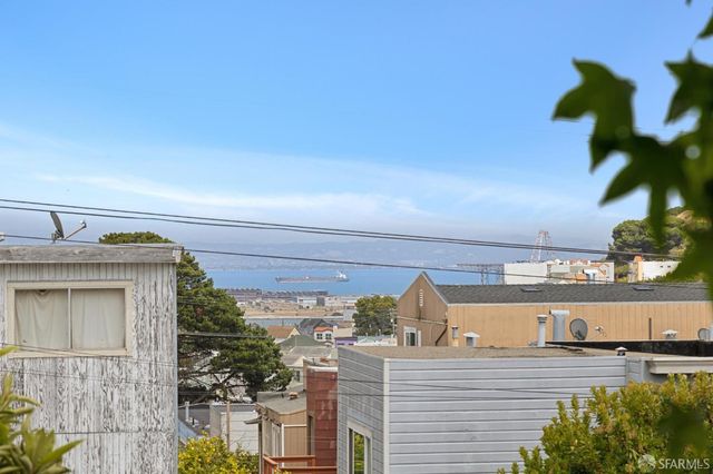 208 Harkness Avenue, San Francisco, CA 94134
