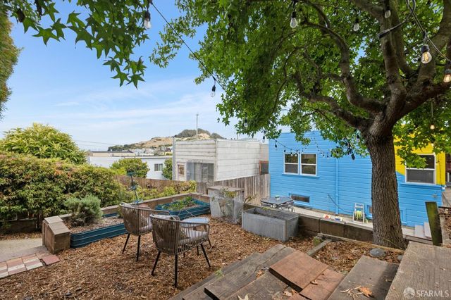 208 Harkness Avenue, San Francisco, CA 94134