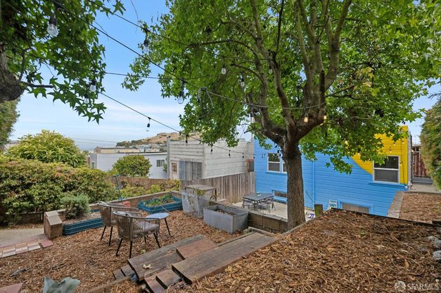 208 Harkness Avenue, San Francisco, CA 94134