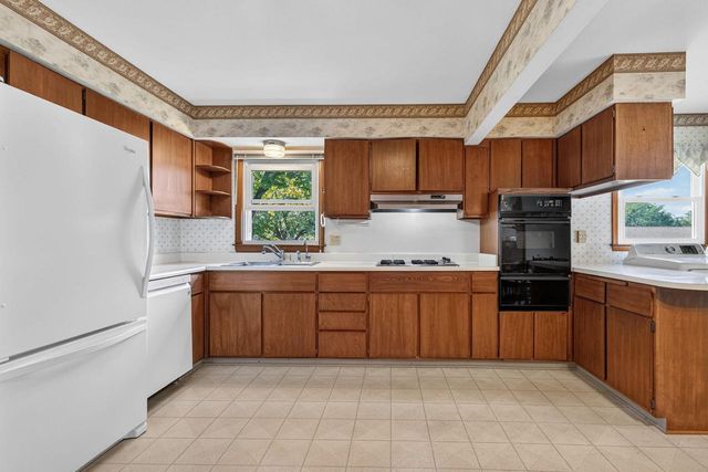 916 Jefferson STREET, West Bend, WI 53090