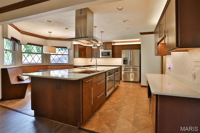703 Peachtree Trail, Collinsville, IL 62234