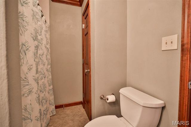 703 Peachtree Trail, Collinsville, IL 62234