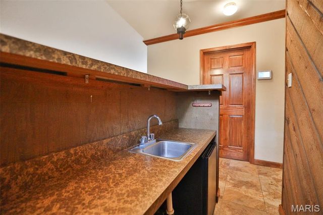 703 Peachtree Trail, Collinsville, IL 62234