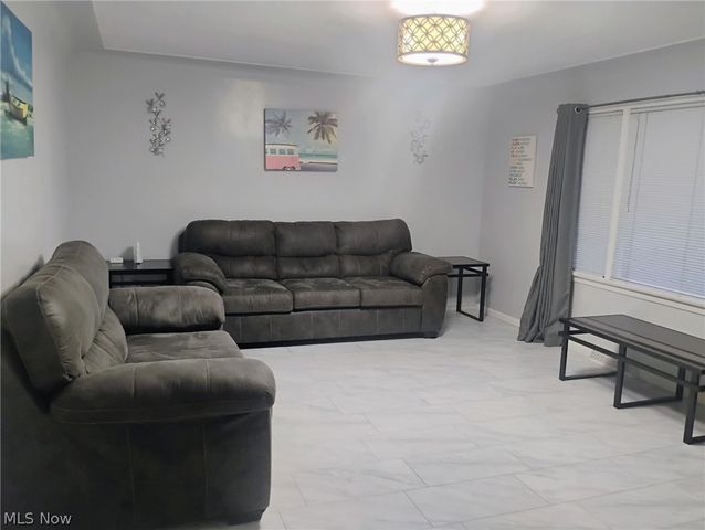 5007 Sheridan Road, Youngstown, OH 44514