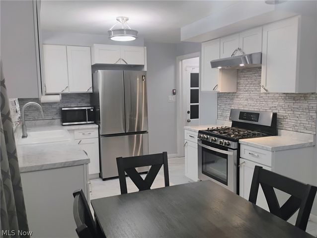 5007 Sheridan Road, Youngstown, OH 44514