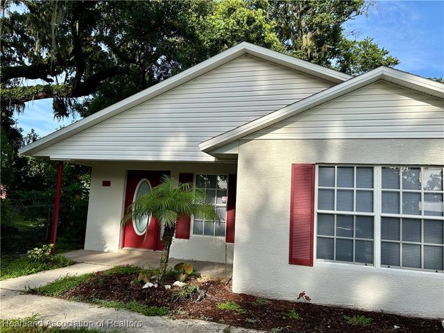 209 N 1st Avenue, Wauchula, FL 33873