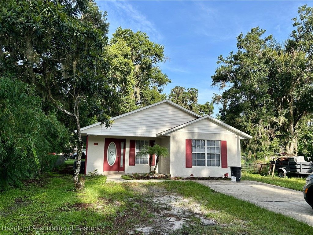 209 N 1st Avenue, Wauchula, FL 33873