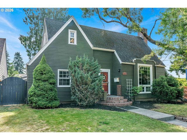 532 Se PEACOCK Ln, Portland, OR 97214