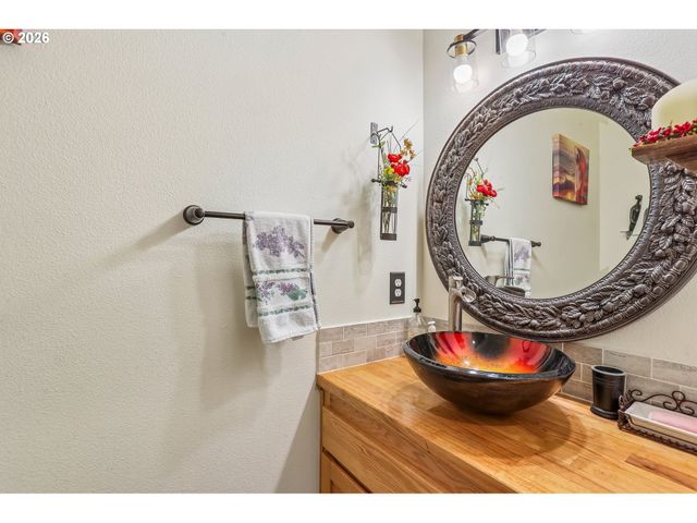 1641 Nw JEFFREY Ct, Mc Minnville, OR 97128