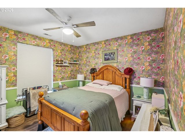 1641 Nw JEFFREY Ct, Mc Minnville, OR 97128
