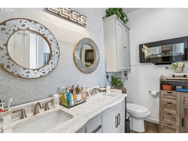 1641 Nw JEFFREY Ct, Mc Minnville, OR 97128