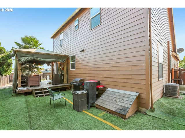 1641 Nw JEFFREY Ct, Mc Minnville, OR 97128