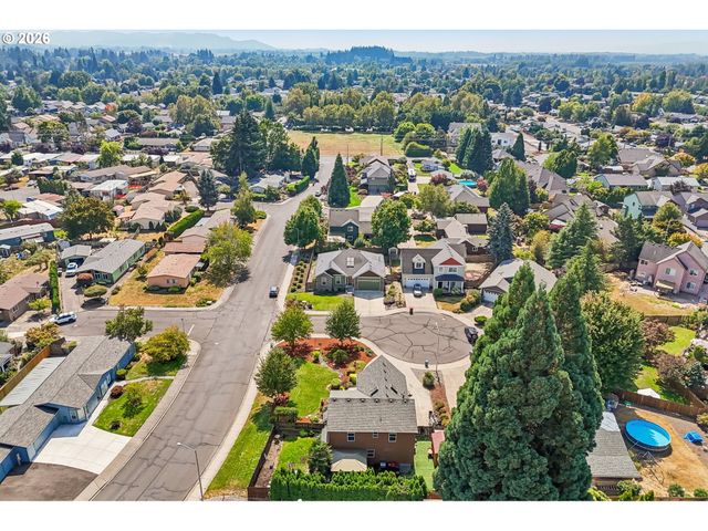 1641 Nw JEFFREY Ct, Mc Minnville, OR 97128