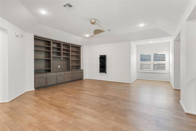 312 Bisset CT, Austin, TX 78738