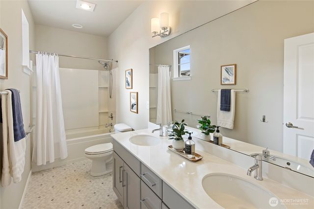 2424 NE Redford Street, Poulsbo, WA 98370