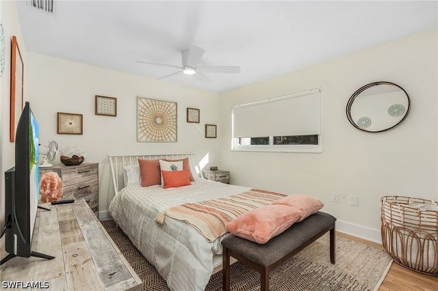 2950 Coach House LN, Naples, FL 34105