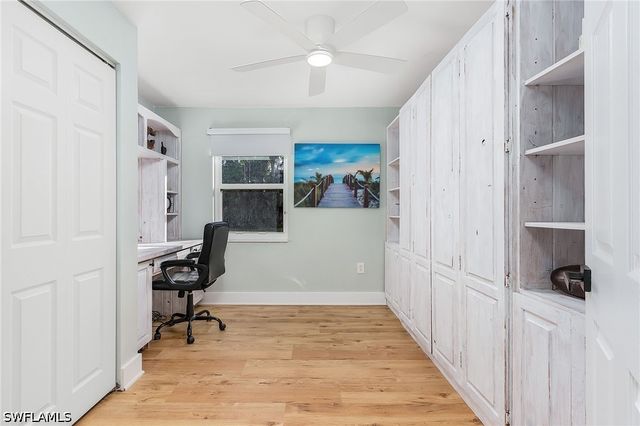 2950 Coach House LN, Naples, FL 34105