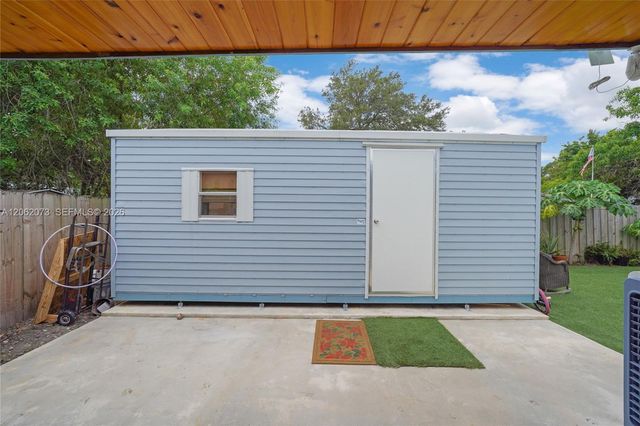3728 NW 213th St, Miami Gardens, FL 33055