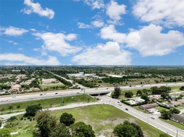 3728 NW 213th St, Miami Gardens, FL 33055