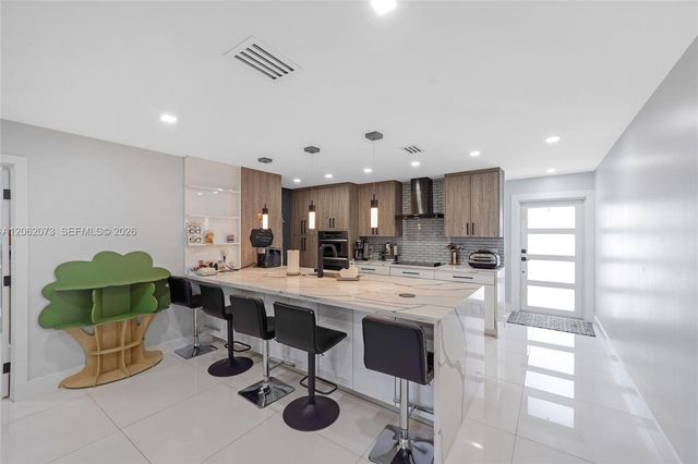 3728 NW 213th St, Miami Gardens, FL 33055