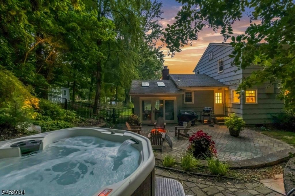 59 Hickory Dr, Oakland Boro, NJ 07436 — photo 2