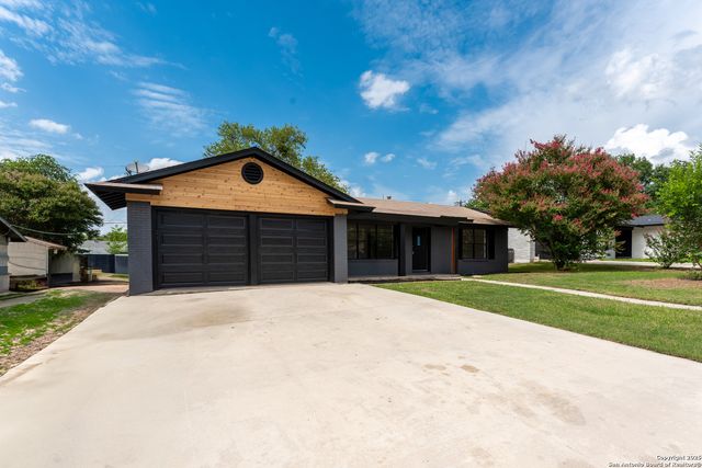 4407 Bikini Dr, San Antonio, TX 78218