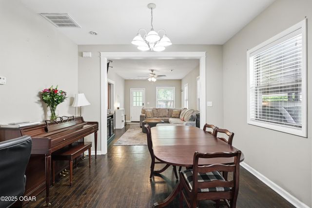 1320 W Crow Street, Webb City, MO 64870