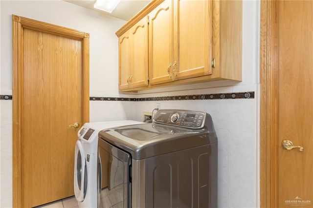 907 Lake View Drive, Mission, TX 78572