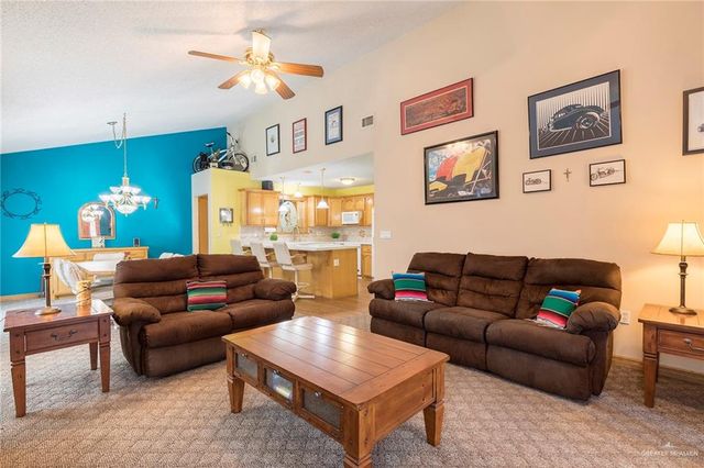 907 Lake View Drive, Mission, TX 78572